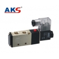 Solenoid (โซลีนอย) Valve นิวเมติก 5/2 24VDC 1/4" 4V210-08